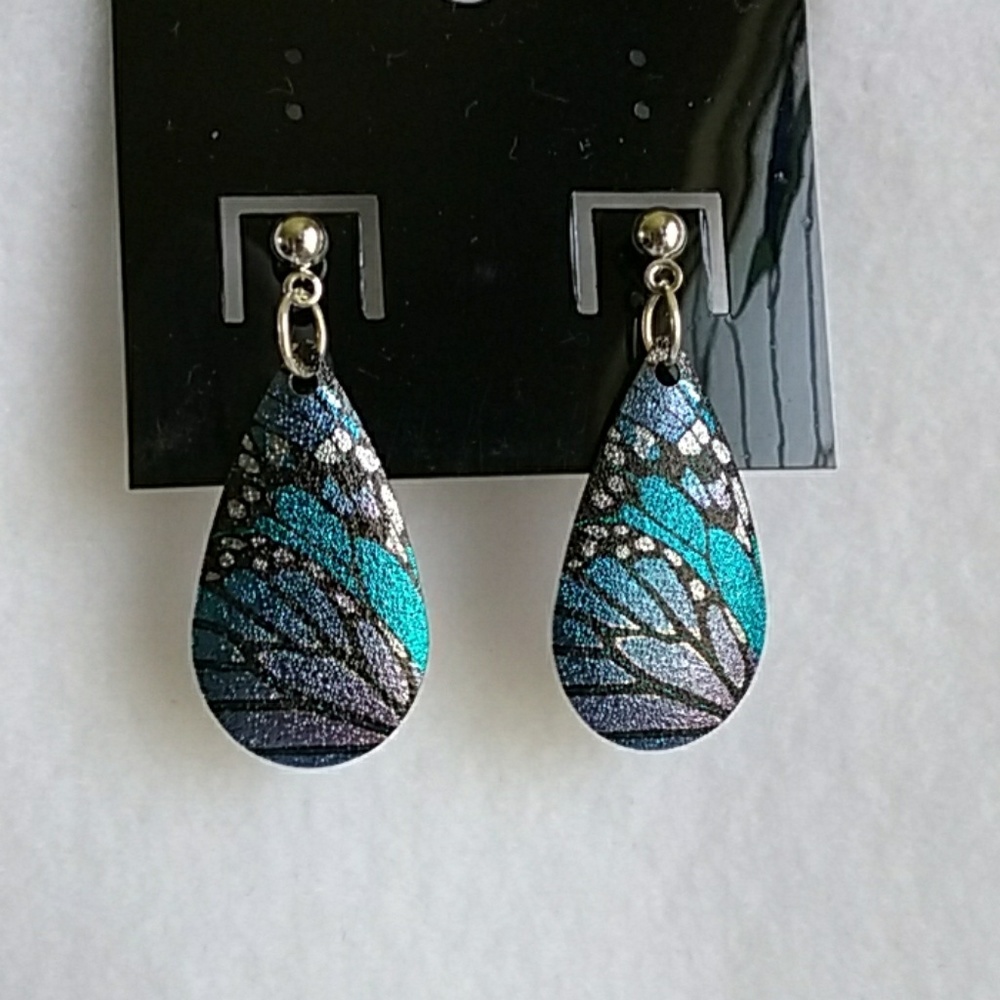 Womens turquoise and black teardrop hook earrings